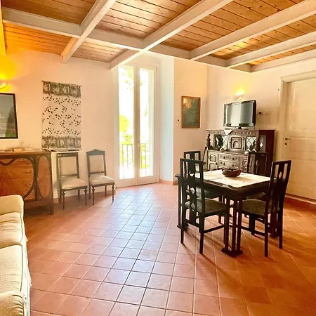 Διαμέρισμα Luxury House *